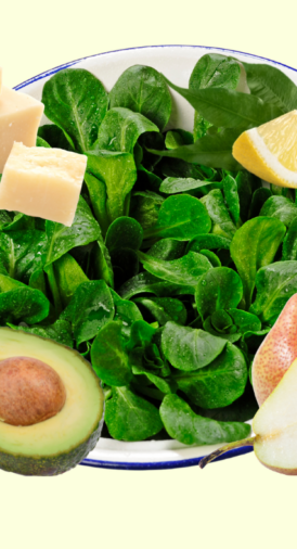 Salade à la poire, avocat et parmesan