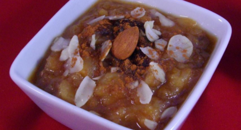 Compote de pommes aux pruneaux et amandes