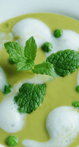 Velouté froid de petits pois à la menthe