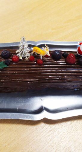 Bûche de Noël fruits rouges et chocolat noir