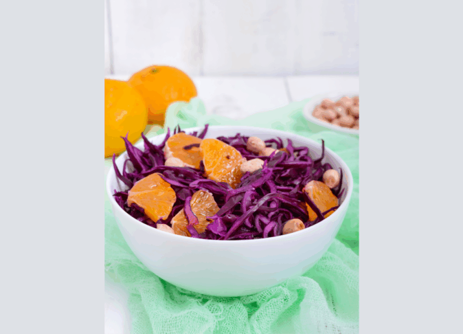 Salade de chou rouge et poireaux, à l’orange et au poulet