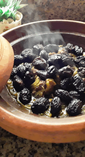 Tajine d’agneau aux pruneaux et amandes