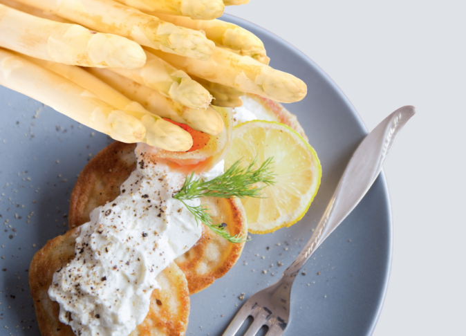 Blinis et crème d&rsquo;asperges à la feta